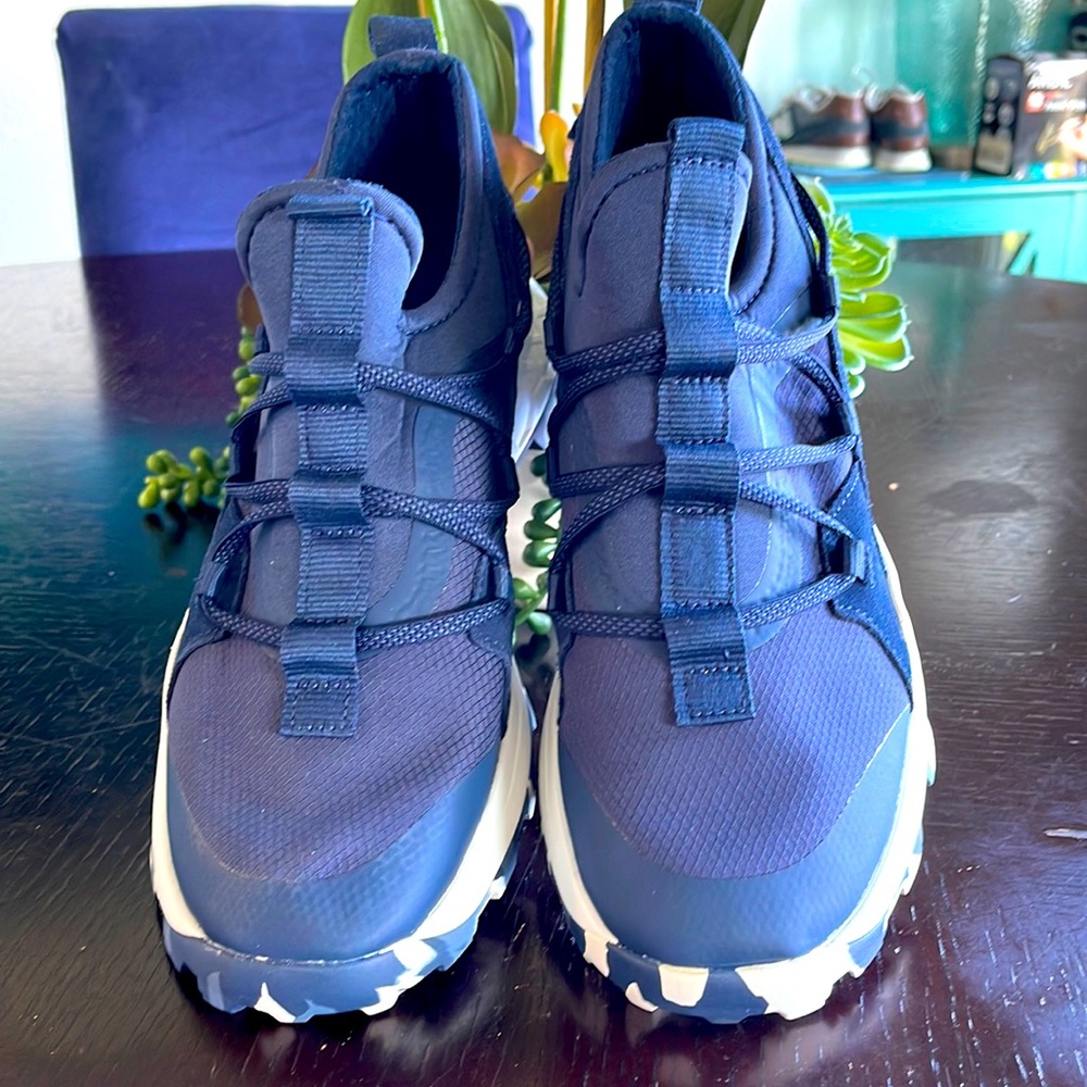 BNWOT Timberland trail runners hiking sneakers suede/neoprene 9US